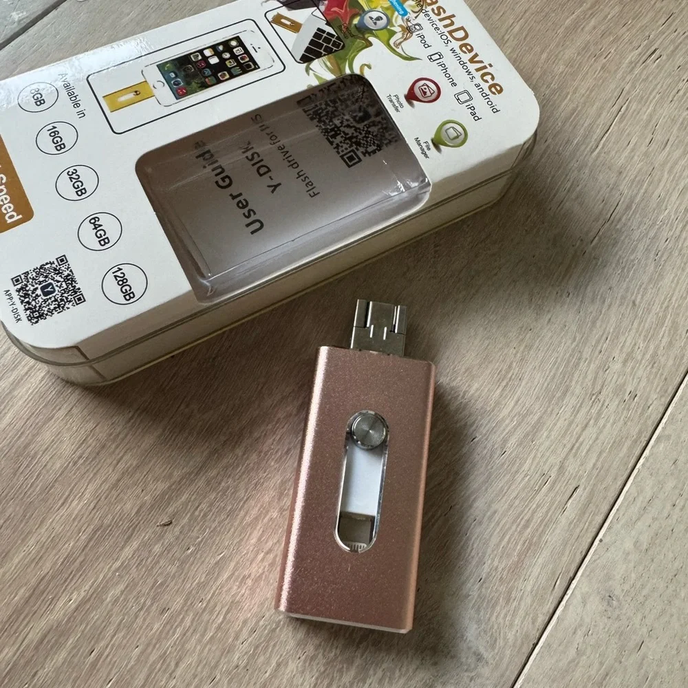 iPhone Flash Drive